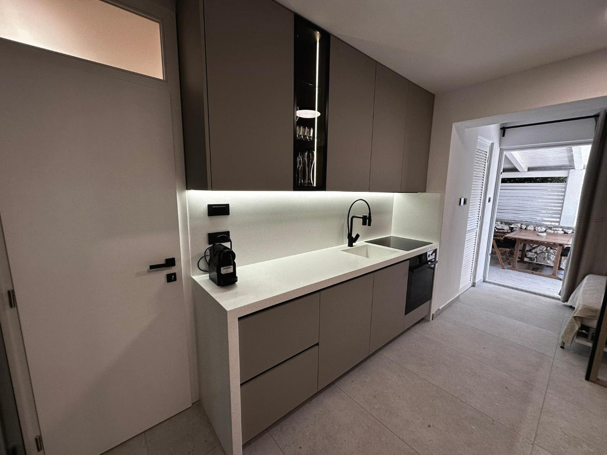Studio Apartments Lace Novalja Buitenkant foto
